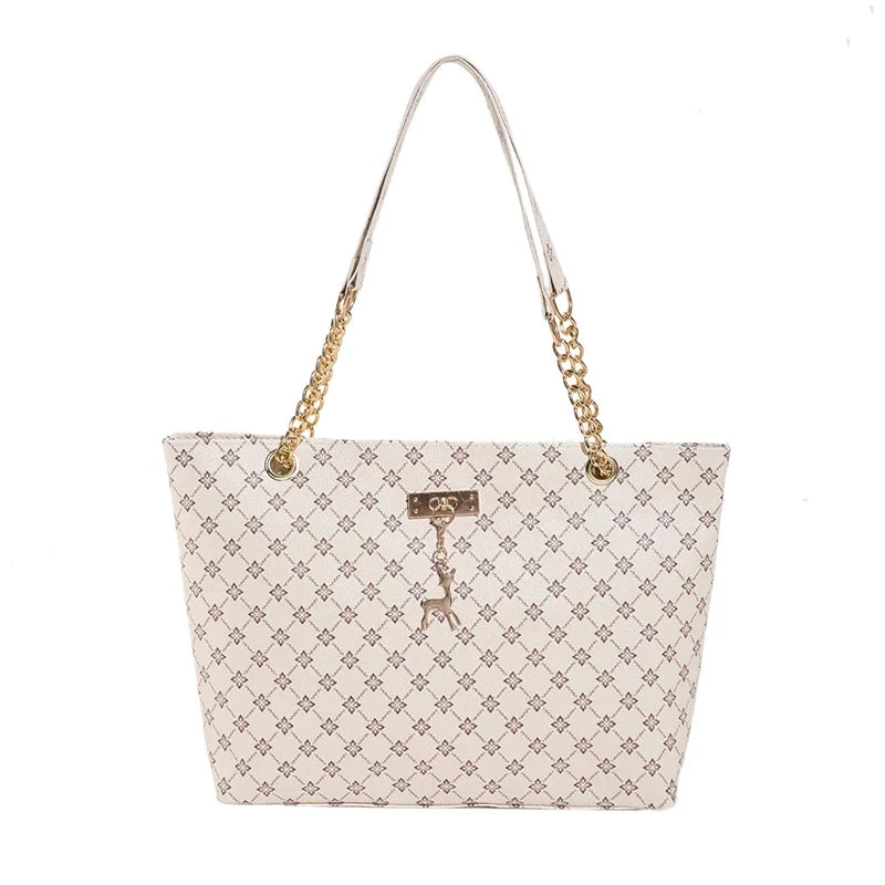 Large Capacity New Women's Bag Fashionable Commuting Chain