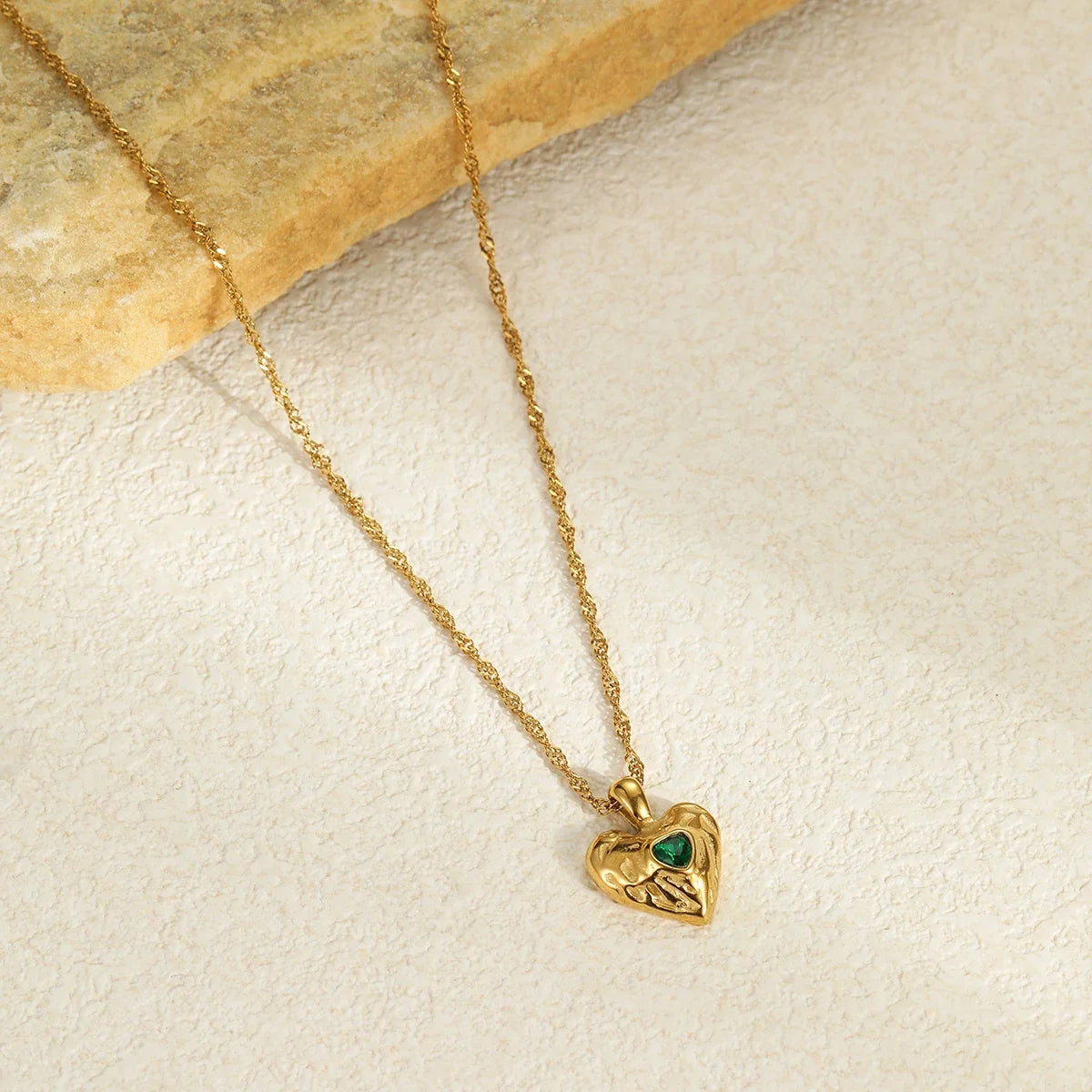 KITI Romantic 18K Gold Heart Necklace with Zirconia
