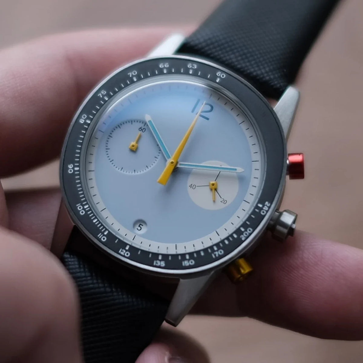 CILOA Men's Luxury Quartz Watch - Waterproof & Customizable